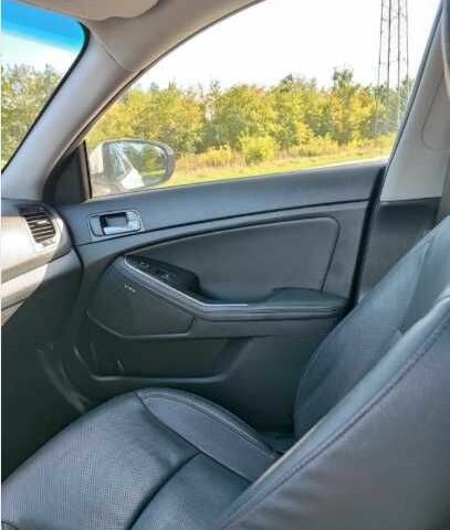 Белый Киа Оптима, объемом двигателя 2 л и пробегом 118 тыс. км за 9100 $, фото 10 на Automoto.ua