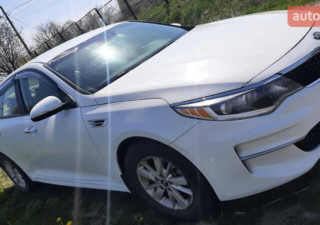 Белый Киа Оптима, объемом двигателя 2.36 л и пробегом 140 тыс. км за 11300 $, фото 1 на Automoto.ua