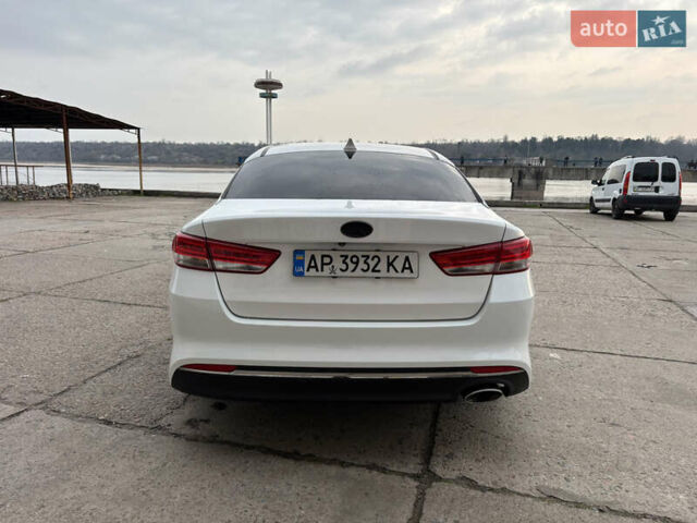 Белый Киа Оптима, объемом двигателя 2.36 л и пробегом 190 тыс. км за 12200 $, фото 5 на Automoto.ua