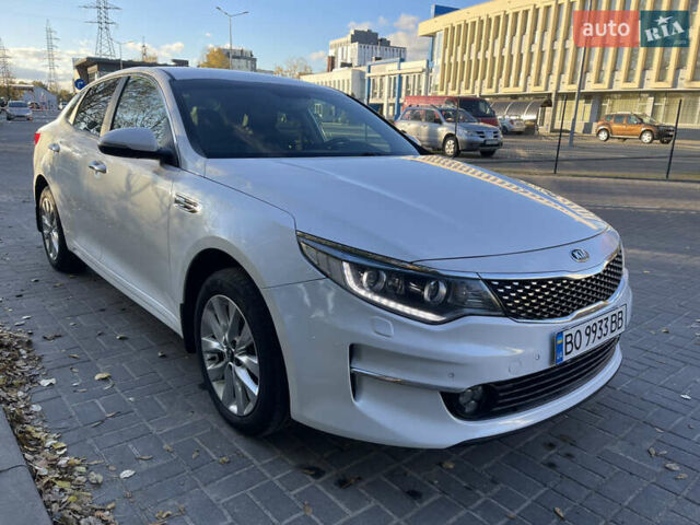 Белый Киа Оптима, объемом двигателя 1.69 л и пробегом 124 тыс. км за 14700 $, фото 2 на Automoto.ua