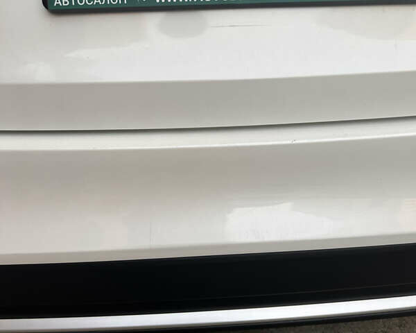 Белый Киа Оптима, объемом двигателя 2 л и пробегом 68 тыс. км за 16000 $, фото 5 на Automoto.ua