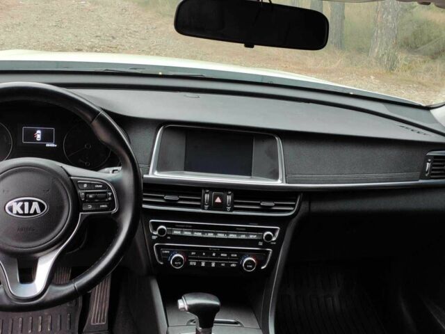 Белый Киа Оптима, объемом двигателя 2 л и пробегом 83 тыс. км за 9800 $, фото 9 на Automoto.ua