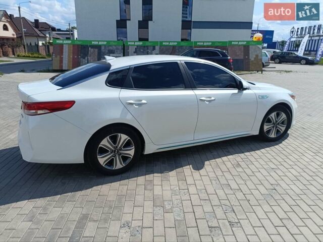 Білий Кіа Оптіма, об'ємом двигуна 2 л та пробігом 230 тис. км за 16950 $, фото 41 на Automoto.ua