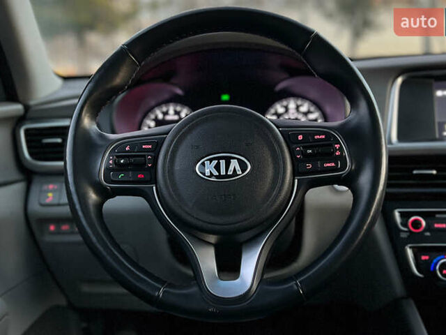 Белый Киа Оптима, объемом двигателя 2.4 л и пробегом 35 тыс. км за 16000 $, фото 9 на Automoto.ua