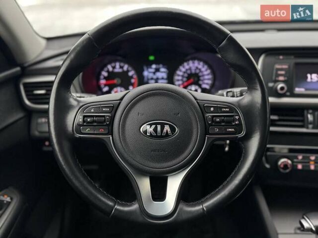 Білий Кіа Оптіма, об'ємом двигуна 2.4 л та пробігом 68 тис. км за 11700 $, фото 14 на Automoto.ua