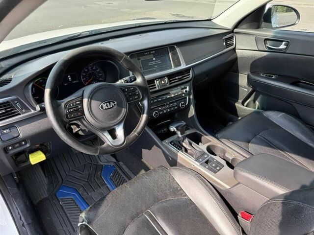 Белый Киа Оптима, объемом двигателя 2 л и пробегом 74 тыс. км за 3451 $, фото 7 на Automoto.ua
