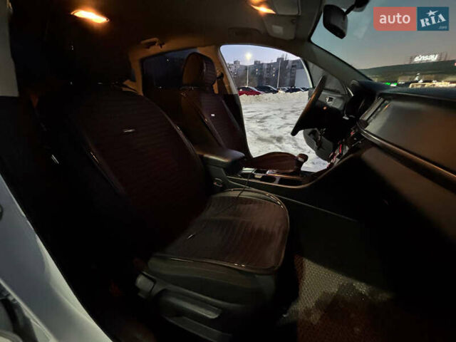 Білий Кіа Оптіма, об'ємом двигуна 2.4 л та пробігом 145 тис. км за 9300 $, фото 18 на Automoto.ua