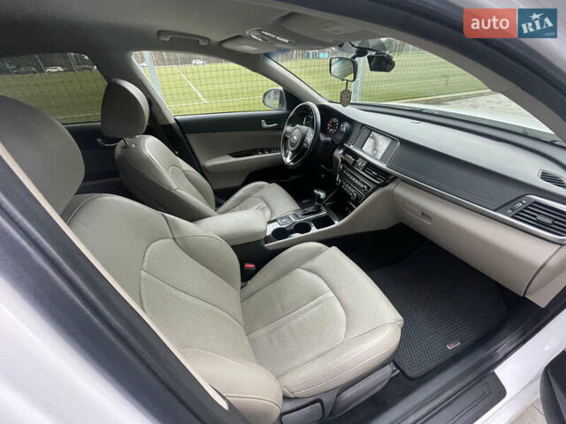 Белый Киа Оптима, объемом двигателя 2.36 л и пробегом 81 тыс. км за 13800 $, фото 12 на Automoto.ua