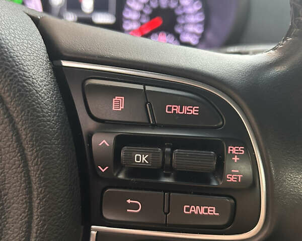 Белый Киа Оптима, объемом двигателя 2 л и пробегом 68 тыс. км за 16000 $, фото 34 на Automoto.ua