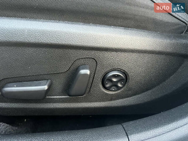 Білий Кіа Оптіма, об'ємом двигуна 2.36 л та пробігом 68 тис. км за 11500 $, фото 17 на Automoto.ua