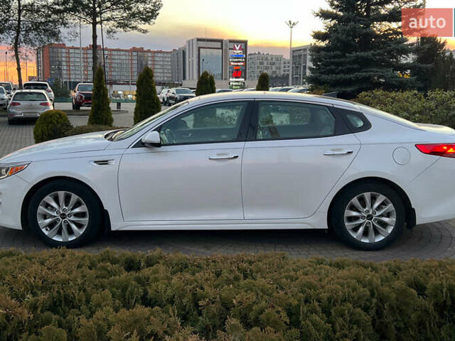 Білий Кіа Оптіма, об'ємом двигуна 2.4 л та пробігом 35 тис. км за 16000 $, фото 3 на Automoto.ua