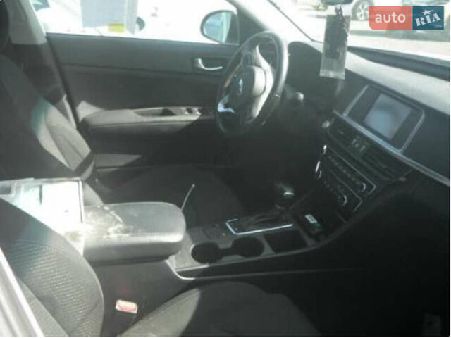 Білий Кіа Оптіма, об'ємом двигуна 2 л та пробігом 68 тис. км за 17500 $, фото 76 на Automoto.ua