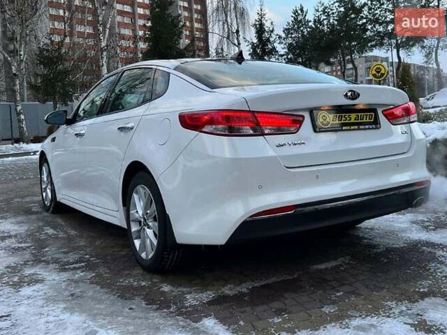 Белый Киа Оптима, объемом двигателя 2.4 л и пробегом 35 тыс. км за 16500 $, фото 4 на Automoto.ua