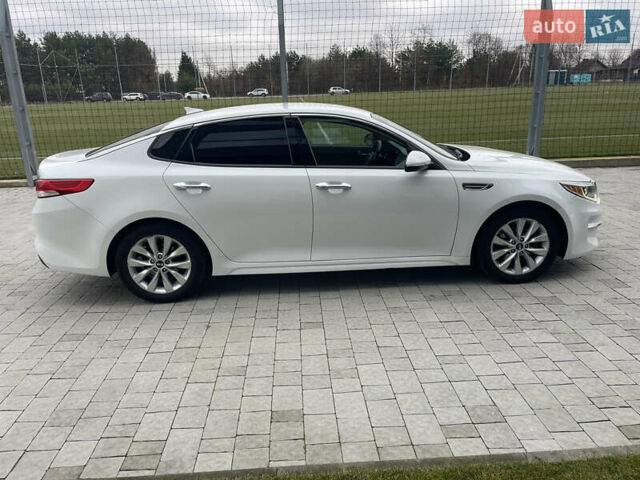 Белый Киа Оптима, объемом двигателя 2.36 л и пробегом 81 тыс. км за 13800 $, фото 6 на Automoto.ua