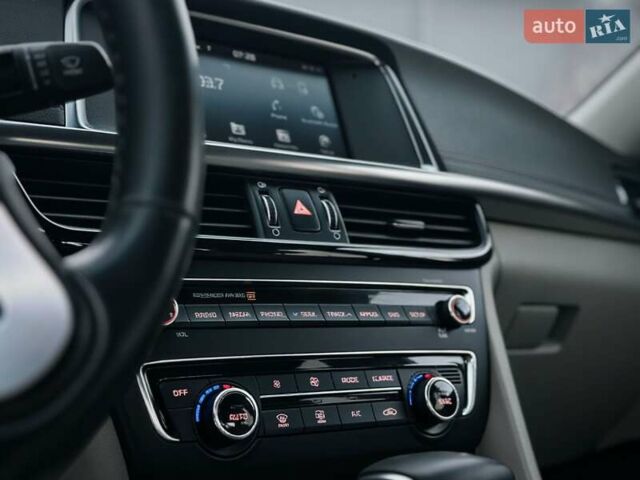 Белый Киа Оптима, объемом двигателя 2.36 л и пробегом 110 тыс. км за 12500 $, фото 16 на Automoto.ua