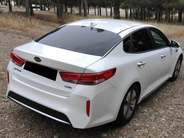Белый Киа Оптима, объемом двигателя 2 л и пробегом 83 тыс. км за 9800 $, фото 6 на Automoto.ua