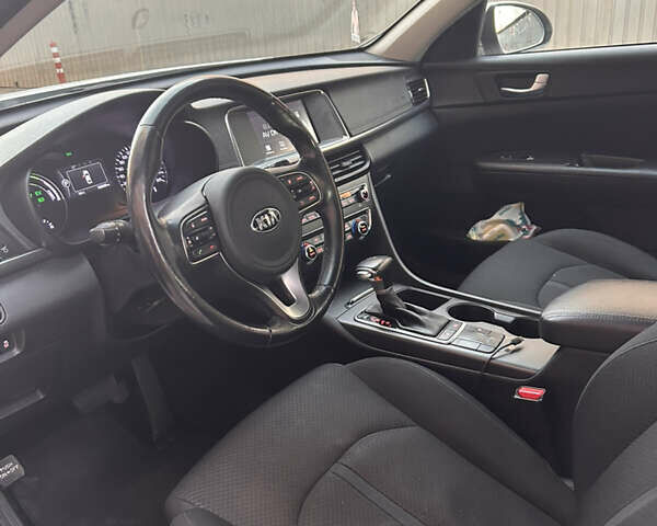 Белый Киа Оптима, объемом двигателя 2 л и пробегом 68 тыс. км за 16000 $, фото 59 на Automoto.ua