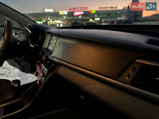 Білий Кіа Оптіма, об'ємом двигуна 2.4 л та пробігом 145 тис. км за 9300 $, фото 15 на Automoto.ua