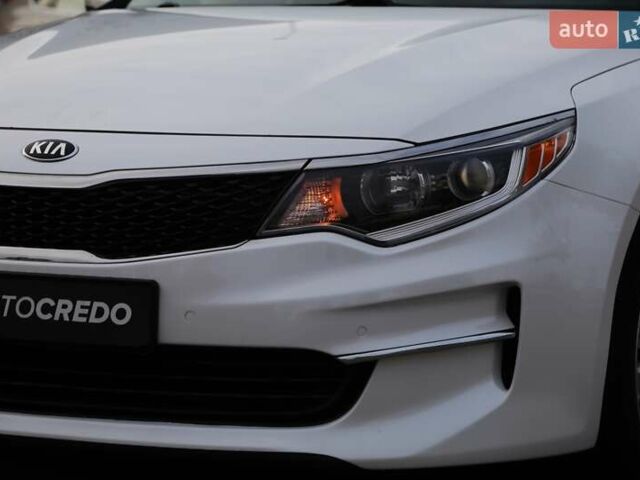 Кіа Оптіма 2017 у Києві на Automoto.ua Білий Кіа Оптіма, об'ємом двигуна 2.4 л та пробігом 115 тис. км за 12900 $, фото 4 на Automoto.ua