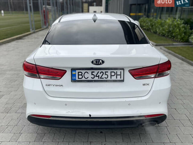 Белый Киа Оптима, объемом двигателя 2.36 л и пробегом 81 тыс. км за 13800 $, фото 4 на Automoto.ua