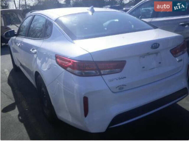 Білий Кіа Оптіма, об'ємом двигуна 2 л та пробігом 68 тис. км за 17500 $, фото 73 на Automoto.ua