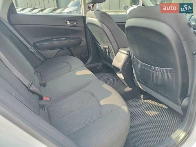 Белый Киа Оптима, объемом двигателя 2.4 л и пробегом 143 тыс. км за 11300 $, фото 22 на Automoto.ua