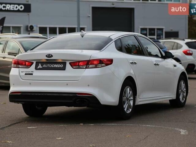 Кіа Оптіма 2017 у Києві на Automoto.ua Білий Кіа Оптіма, об'ємом двигуна 2.4 л та пробігом 115 тис. км за 12900 $, фото 7 на Automoto.ua