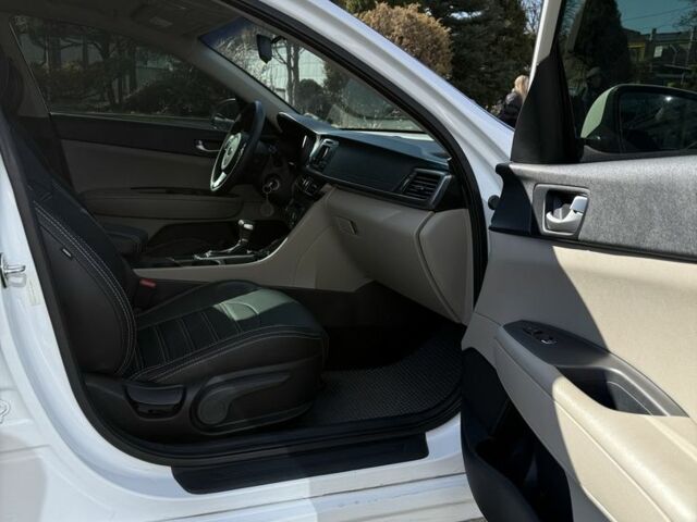 Белый Киа Оптима, объемом двигателя 2.4 л и пробегом 158 тыс. км за 9900 $, фото 10 на Automoto.ua