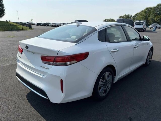 Белый Киа Оптима, объемом двигателя 2 л и пробегом 74 тыс. км за 3451 $, фото 5 на Automoto.ua