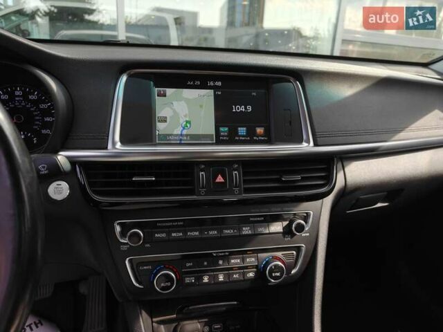 Белый Киа Оптима, объемом двигателя 2 л и пробегом 130 тыс. км за 16000 $, фото 28 на Automoto.ua