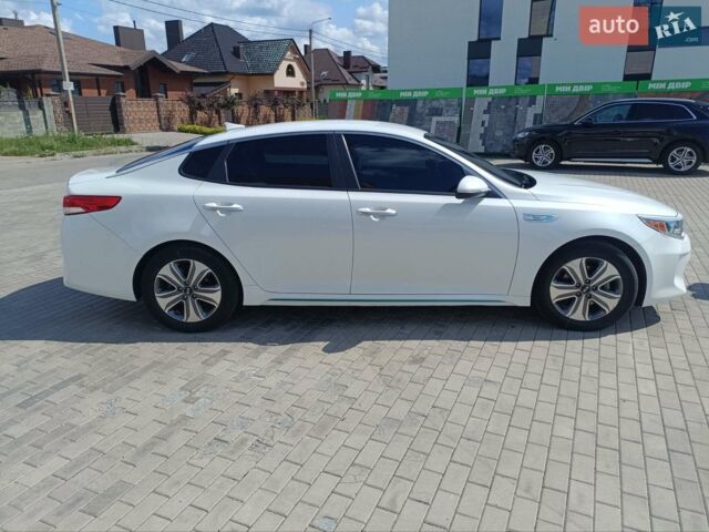 Білий Кіа Оптіма, об'ємом двигуна 2 л та пробігом 230 тис. км за 16950 $, фото 40 на Automoto.ua