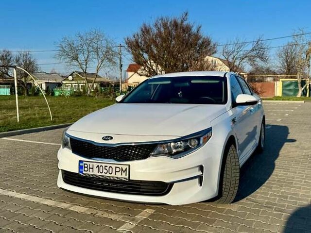 Білий Кіа Оптіма, об'ємом двигуна 2.4 л та пробігом 157 тис. км за 11500 $, фото 2 на Automoto.ua