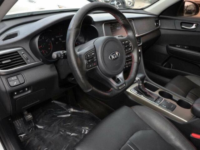 Белый Киа Оптима, объемом двигателя 2 л и пробегом 41 тыс. км за 4200 $, фото 6 на Automoto.ua