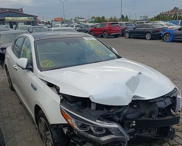 Белый Киа Оптима, объемом двигателя 2 л и пробегом 66 тыс. км за 11500 $, фото 11 на Automoto.ua