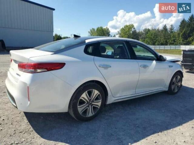 Белый Киа Оптима, объемом двигателя 2 л и пробегом 65 тыс. км за 11500 $, фото 7 на Automoto.ua