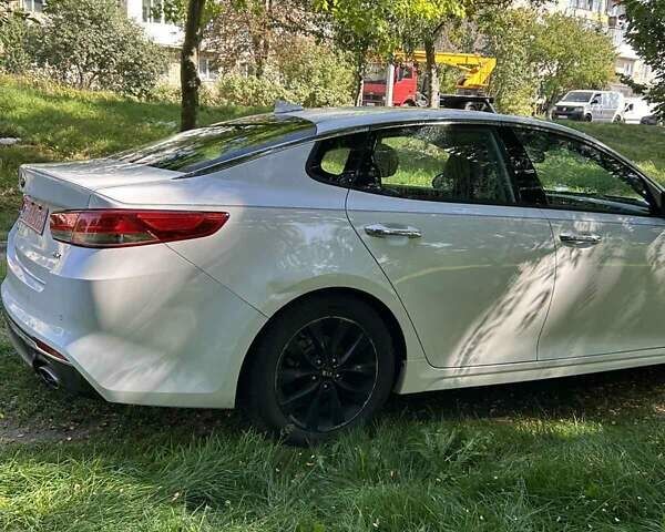 Белый Киа Оптима, объемом двигателя 0 л и пробегом 53 тыс. км за 11500 $, фото 8 на Automoto.ua