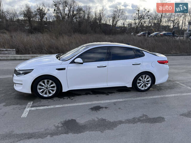 Белый Киа Оптима, объемом двигателя 2.4 л и пробегом 125 тыс. км за 13000 $, фото 9 на Automoto.ua