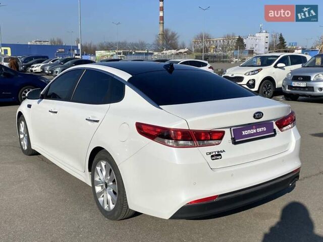 Белый Киа Оптима, объемом двигателя 2.36 л и пробегом 142 тыс. км за 14200 $, фото 6 на Automoto.ua