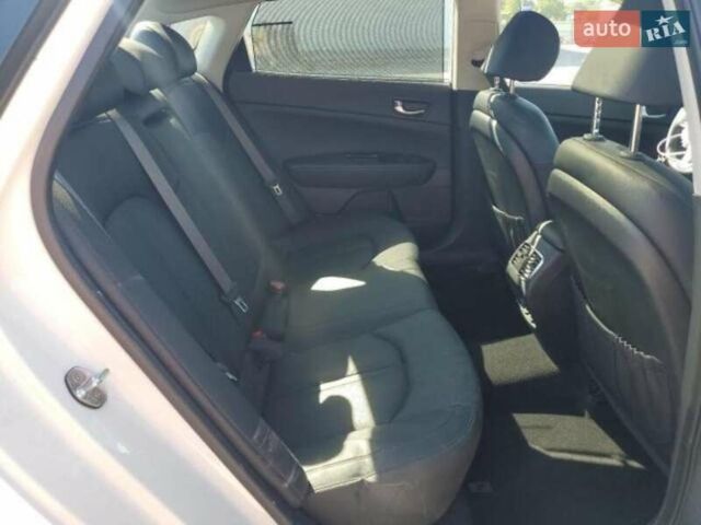 Белый Киа Оптима, объемом двигателя 2 л и пробегом 66 тыс. км за 11500 $, фото 19 на Automoto.ua