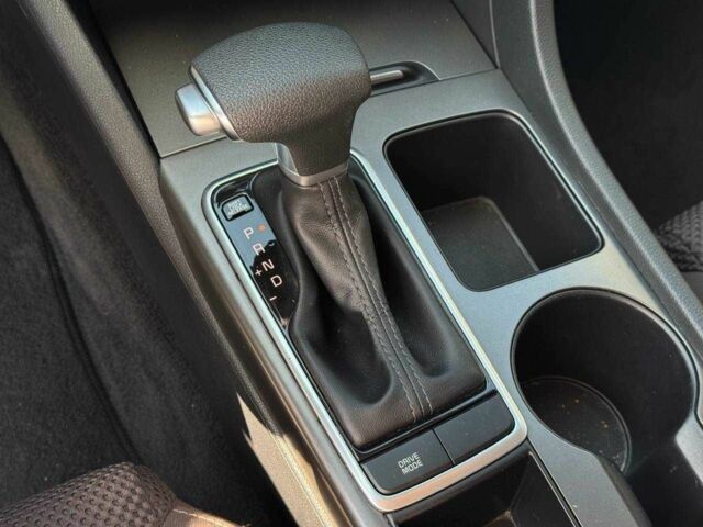 Білий Кіа Оптіма, об'ємом двигуна 2.4 л та пробігом 120 тис. км за 10200 $, фото 11 на Automoto.ua