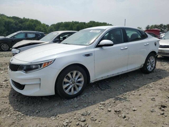 Белый Киа Оптима, объемом двигателя 2.4 л и пробегом 125 тыс. км за 2000 $, фото 1 на Automoto.ua