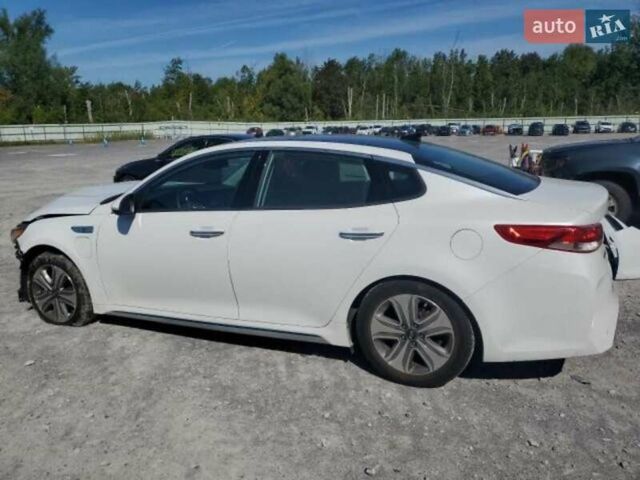 Белый Киа Оптима, объемом двигателя 2 л и пробегом 66 тыс. км за 11500 $, фото 2 на Automoto.ua