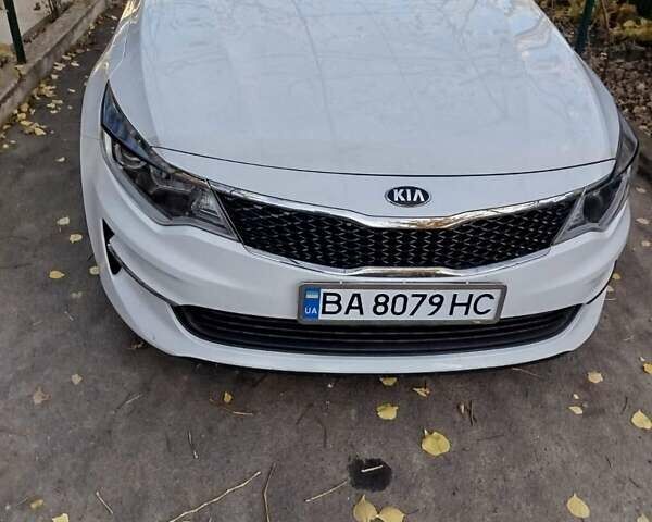 Белый Киа Оптима, объемом двигателя 2.4 л и пробегом 103 тыс. км за 13500 $, фото 5 на Automoto.ua
