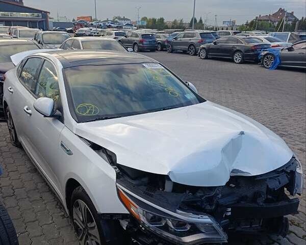 Белый Киа Оптима, объемом двигателя 2 л и пробегом 66 тыс. км за 11500 $, фото 9 на Automoto.ua