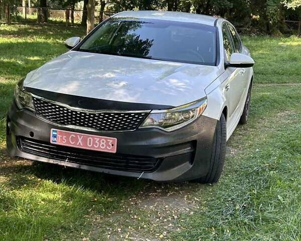 Белый Киа Оптима, объемом двигателя 0 л и пробегом 53 тыс. км за 11500 $, фото 10 на Automoto.ua