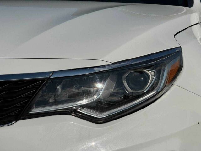 Білий Кіа Оптіма, об'ємом двигуна 2.4 л та пробігом 120 тис. км за 10200 $, фото 4 на Automoto.ua