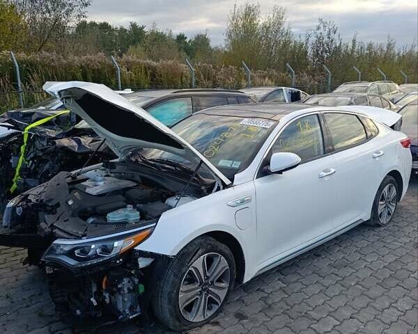 Белый Киа Оптима, объемом двигателя 2 л и пробегом 66 тыс. км за 11500 $, фото 3 на Automoto.ua