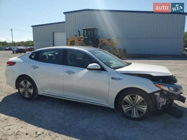 Белый Киа Оптима, объемом двигателя 2 л и пробегом 66 тыс. км за 11500 $, фото 24 на Automoto.ua