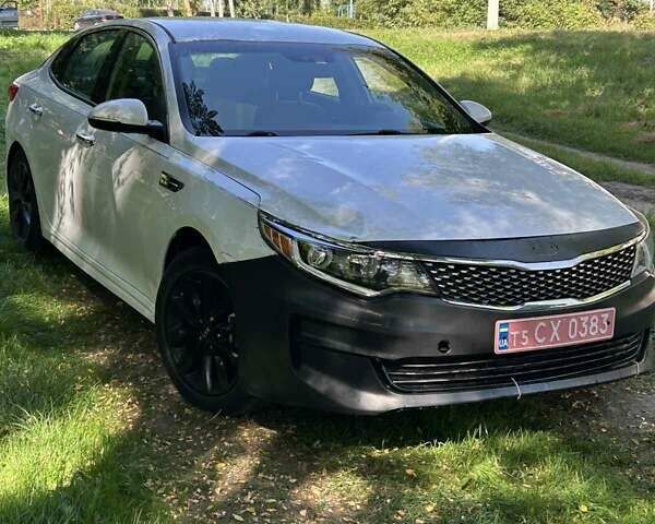 Белый Киа Оптима, объемом двигателя 0 л и пробегом 53 тыс. км за 11500 $, фото 9 на Automoto.ua