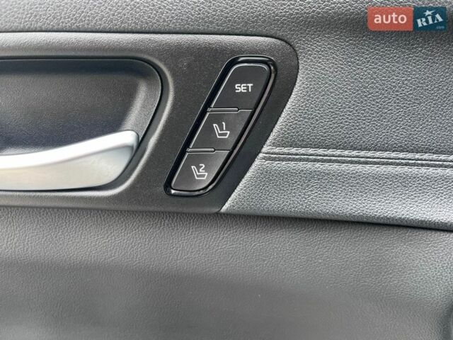 Белый Киа Оптима, объемом двигателя 2 л и пробегом 80 тыс. км за 17400 $, фото 20 на Automoto.ua